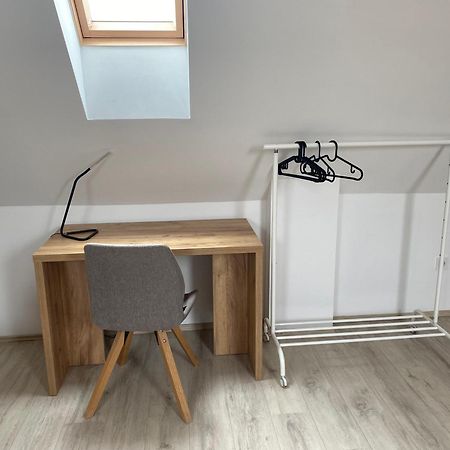 Vatus Apartmanhaz Vác Buitenkant foto