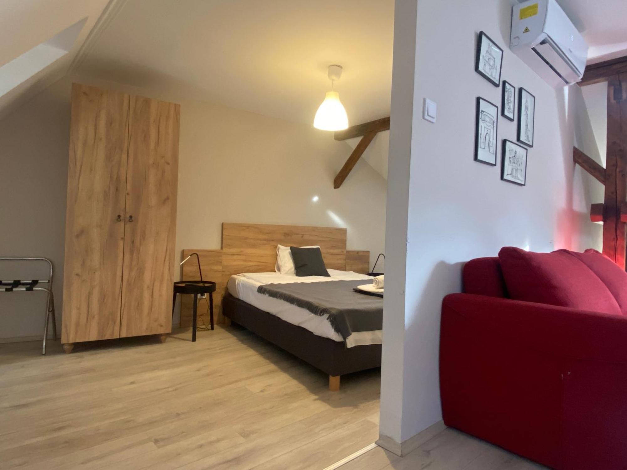 Vatus Apartmanhaz Vác Buitenkant foto