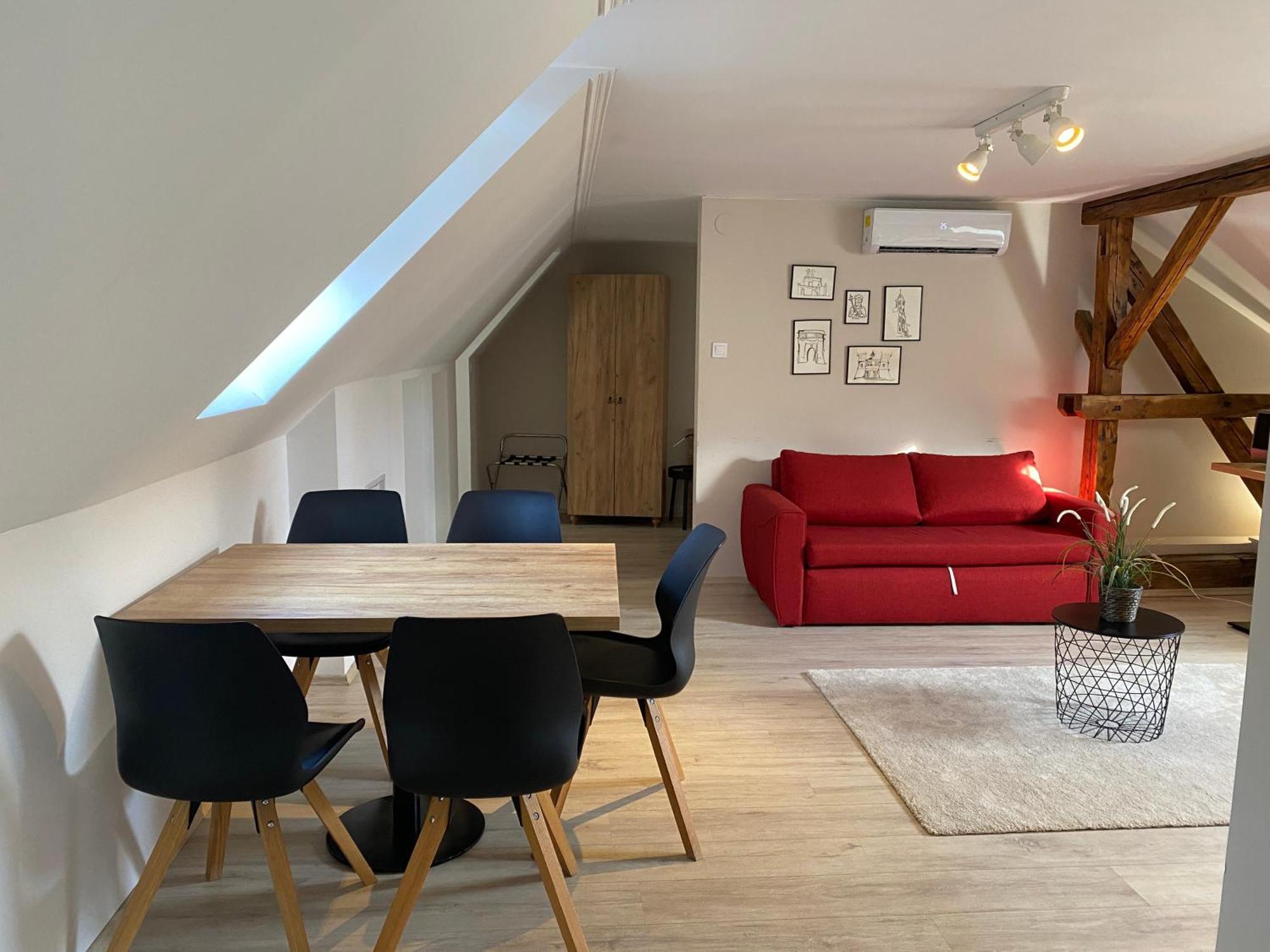 Vatus Apartmanhaz Vác Buitenkant foto